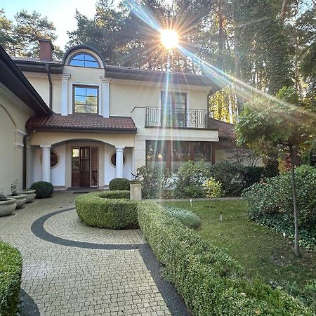 Luxury Villa Indoor Pool Warsaw Magdalenka ภายนอก รูปภาพ